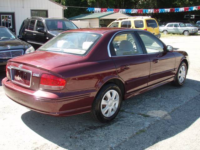 2004 Hyundai Sonata S Sedan
