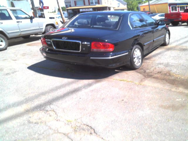 2004 Hyundai Sonata FWD 4dr Sport