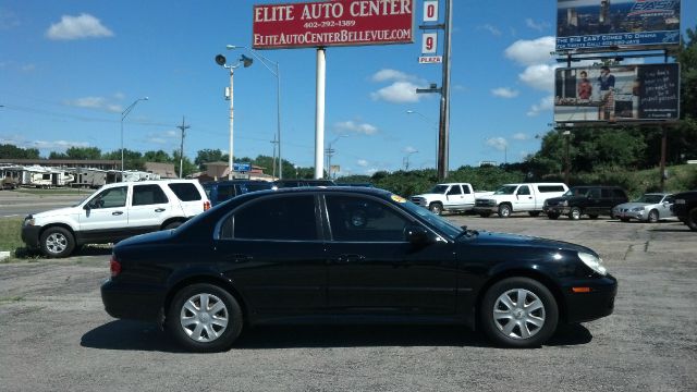 2004 Hyundai Sonata Base
