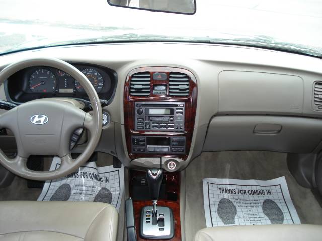 2004 Hyundai Sonata SL Sedan