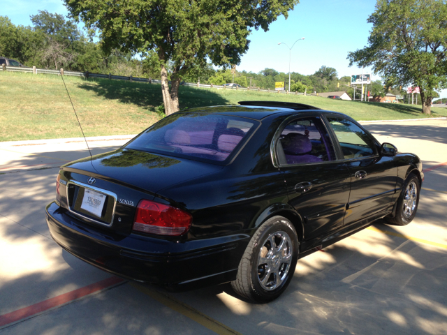 2004 Hyundai Sonata Base