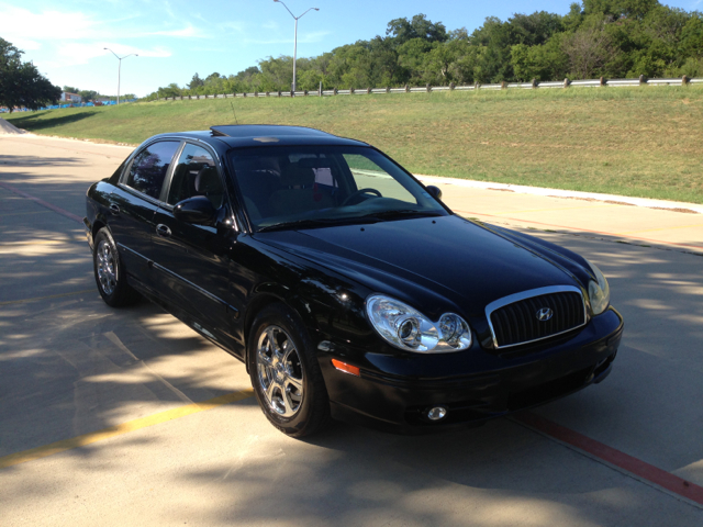 2004 Hyundai Sonata Base