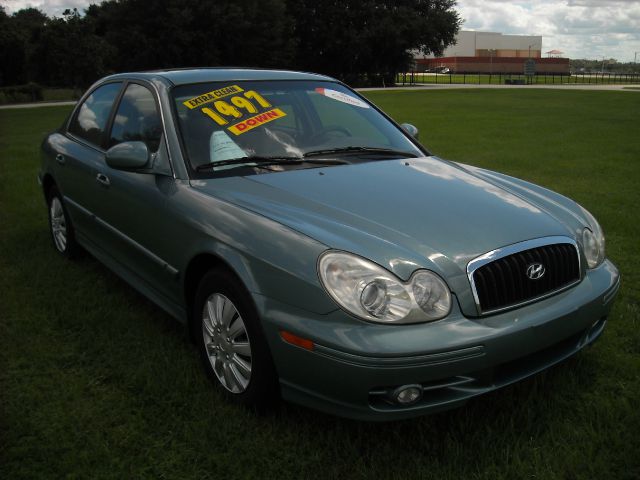 2004 Hyundai Sonata Base