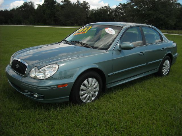 2004 Hyundai Sonata Base