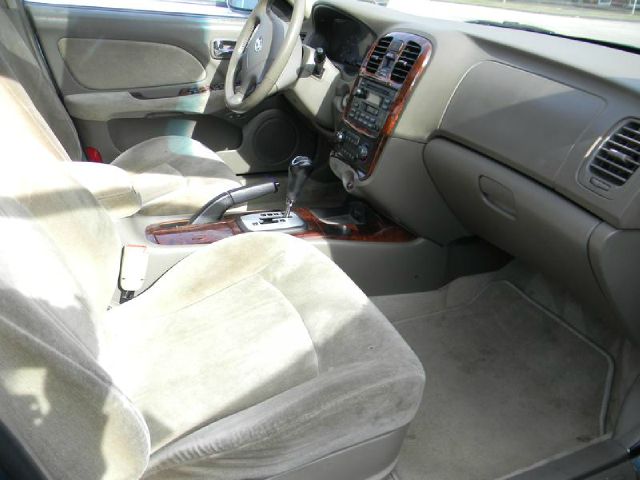 2004 Hyundai Sonata FWD 4dr Sport