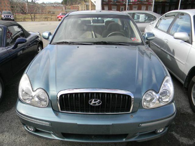 2004 Hyundai Sonata FWD 4dr Sport