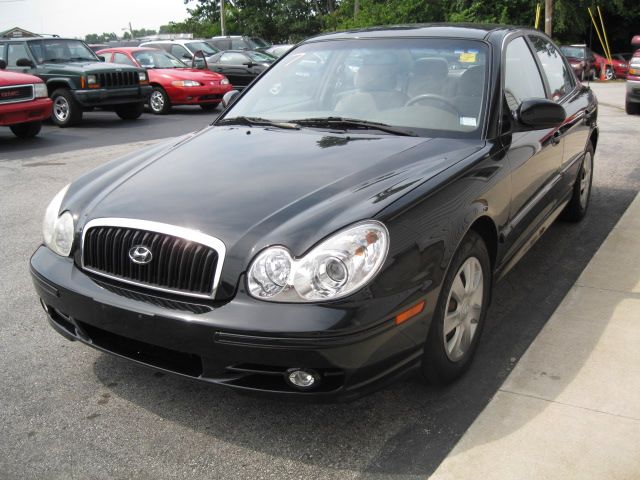 2004 Hyundai Sonata Base
