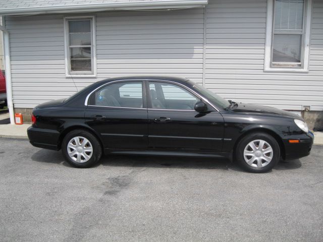 2004 Hyundai Sonata Base