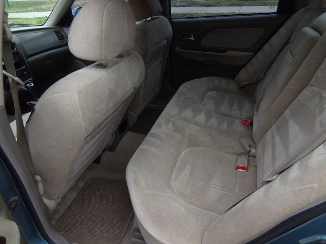 2004 Hyundai Sonata FWD 4dr Sport