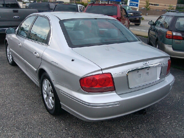 2005 Hyundai Sonata FWD 4dr Sport