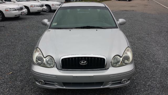 2005 Hyundai Sonata Base