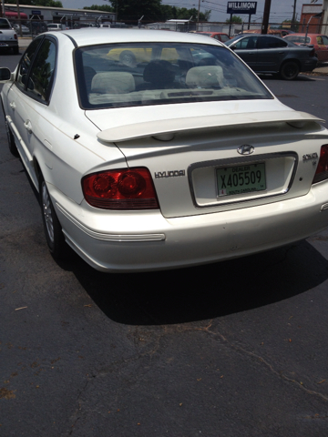 2005 Hyundai Sonata Base