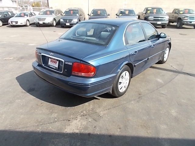2005 Hyundai Sonata Base