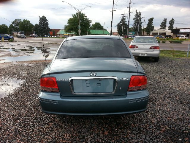 2005 Hyundai Sonata Base