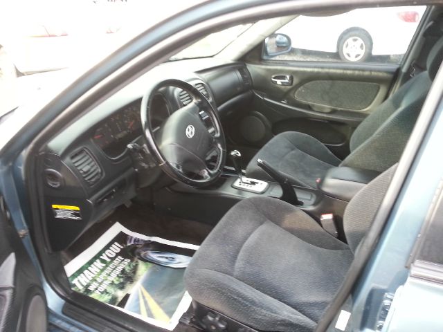 2005 Hyundai Sonata Base