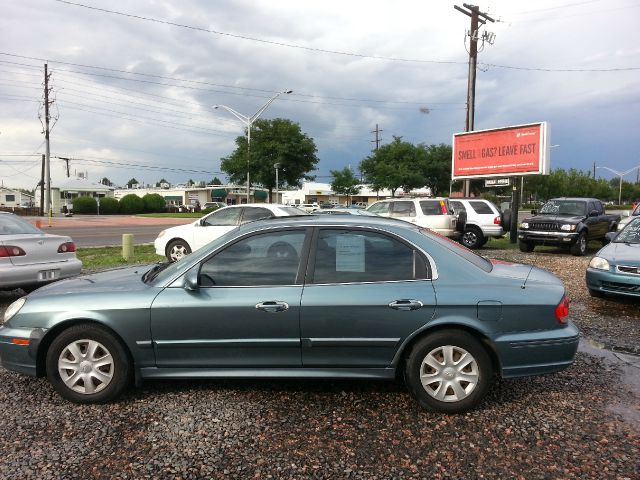 2005 Hyundai Sonata Base