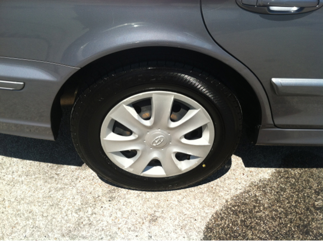 2005 Hyundai Sonata S Sedan