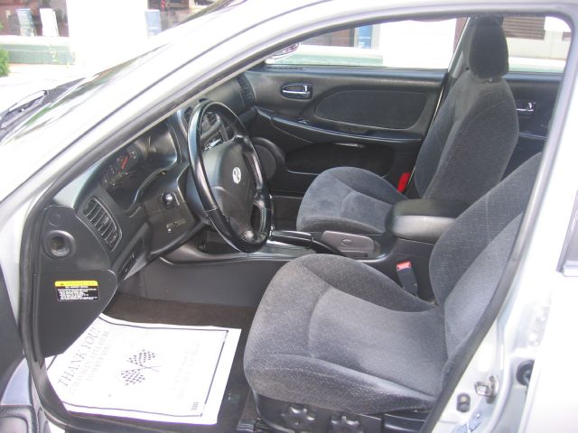 2005 Hyundai Sonata Base