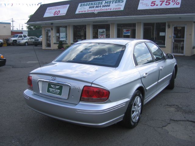 2005 Hyundai Sonata Base