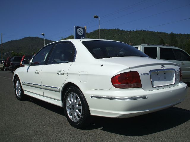 2005 Hyundai Sonata FWD 4dr Sport