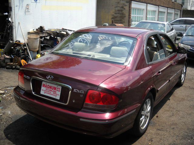 2005 Hyundai Sonata FWD 4dr Sport