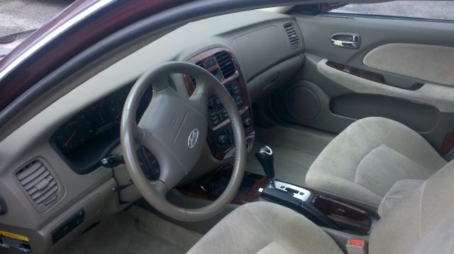 2005 Hyundai Sonata Elk Conversion Van