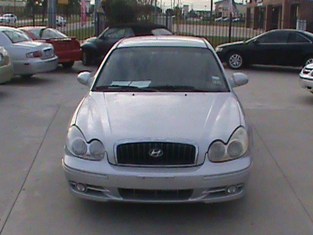 2005 Hyundai Sonata Base