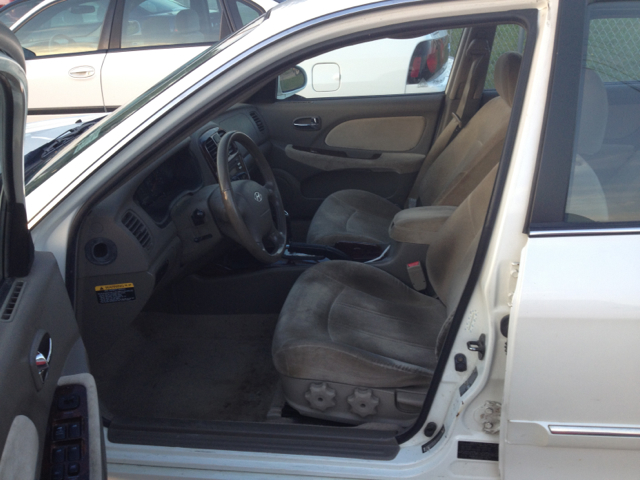 2005 Hyundai Sonata FWD 4dr Sport