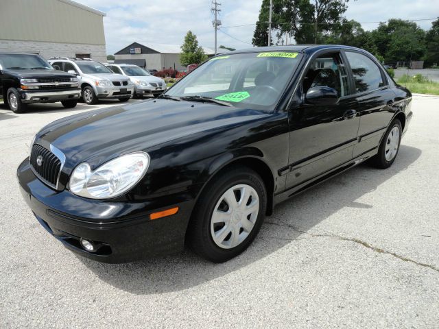 2005 Hyundai Sonata 4dr 103 WB 3.0L XLT 4WD
