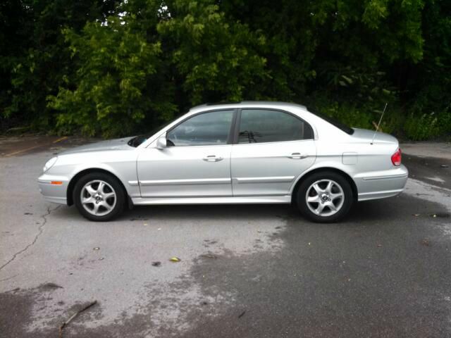 2005 Hyundai Sonata FWD 4dr Sport
