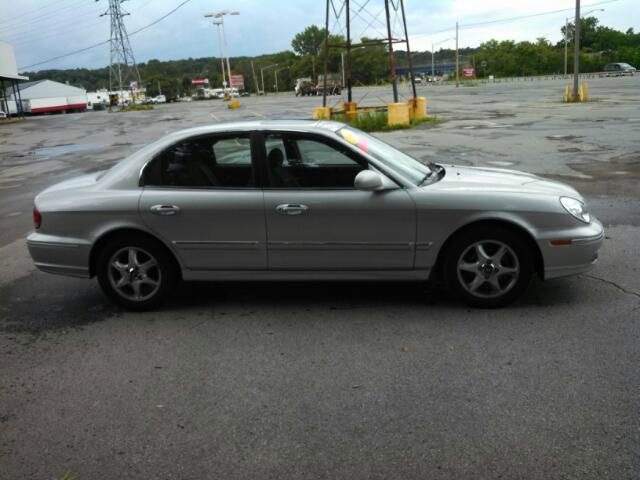 2005 Hyundai Sonata FWD 4dr Sport