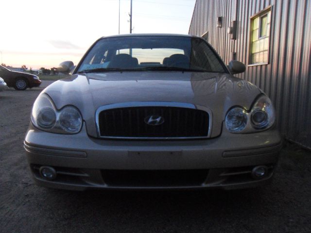 2005 Hyundai Sonata Base