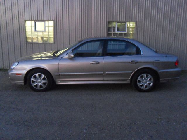 2005 Hyundai Sonata Base
