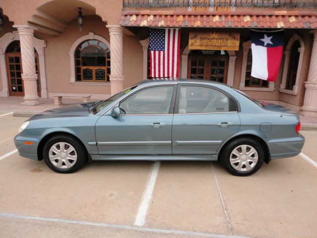 2005 Hyundai Sonata Base