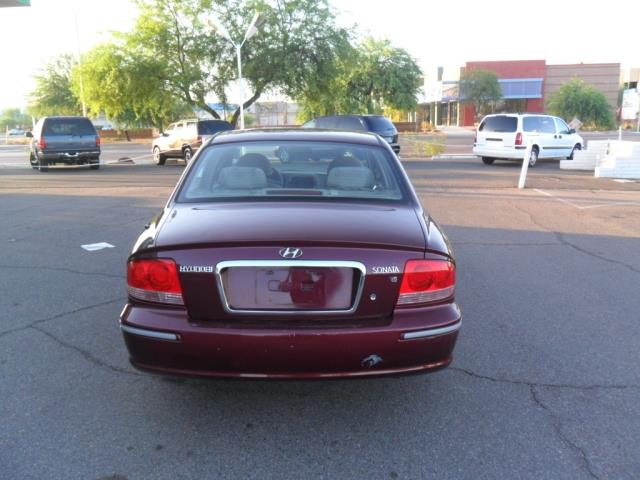 2005 Hyundai Sonata SL Sedan