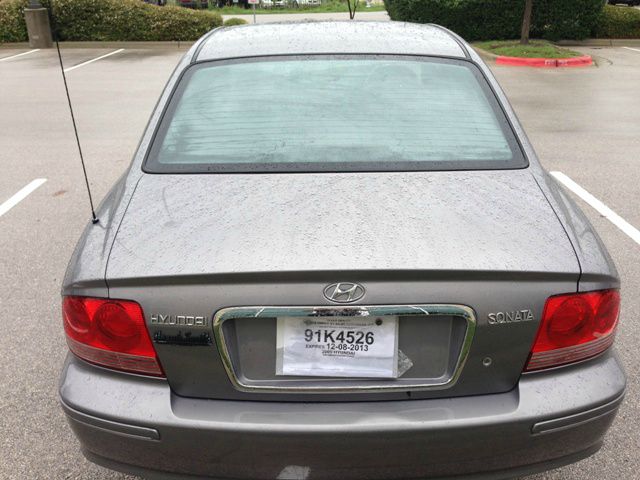 2005 Hyundai Sonata Base