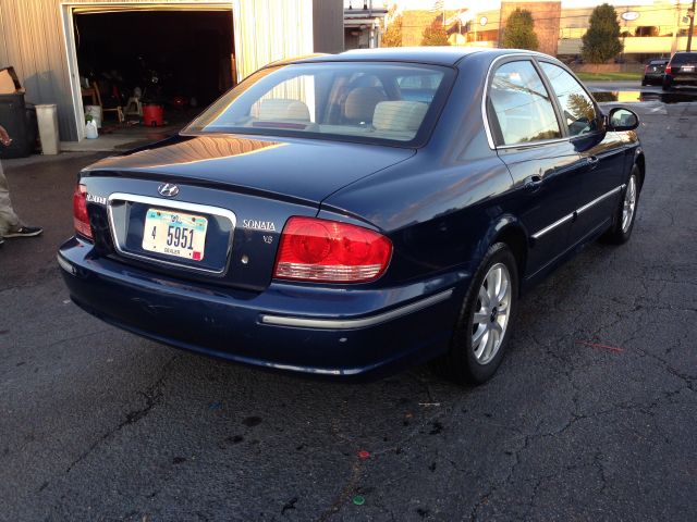 2005 Hyundai Sonata FWD 4dr Sport