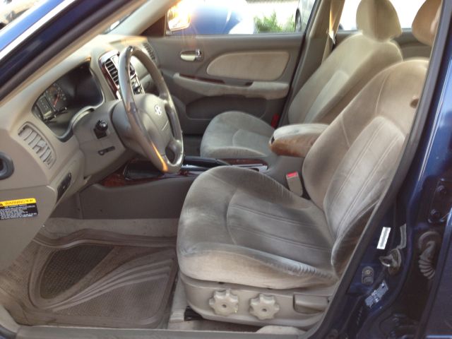 2005 Hyundai Sonata FWD 4dr Sport