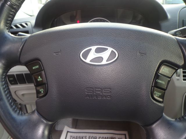 2006 Hyundai Sonata FWD 4dr Sport