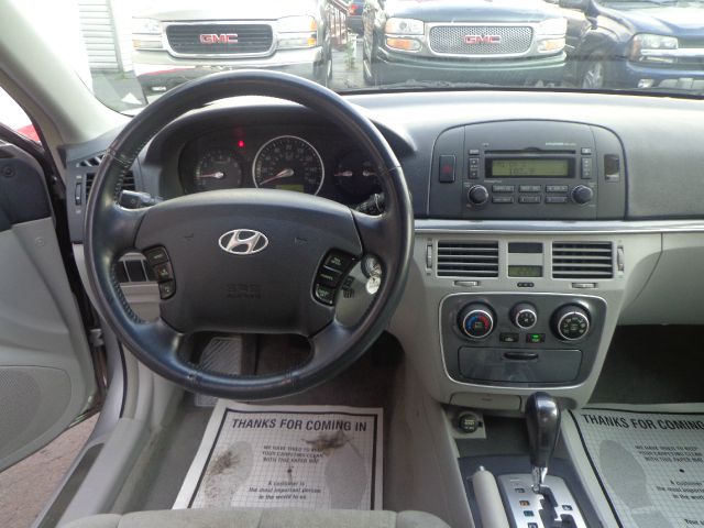 2006 Hyundai Sonata FWD 4dr Sport