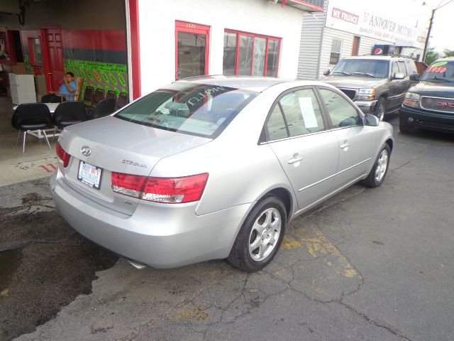 2006 Hyundai Sonata FWD 4dr Sport