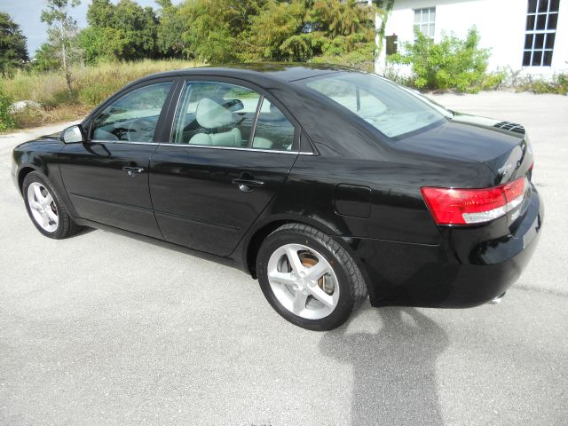 2006 Hyundai Sonata FWD 4dr Sport
