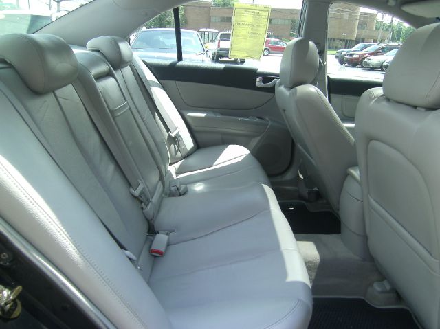 2006 Hyundai Sonata Elk Conversion Van