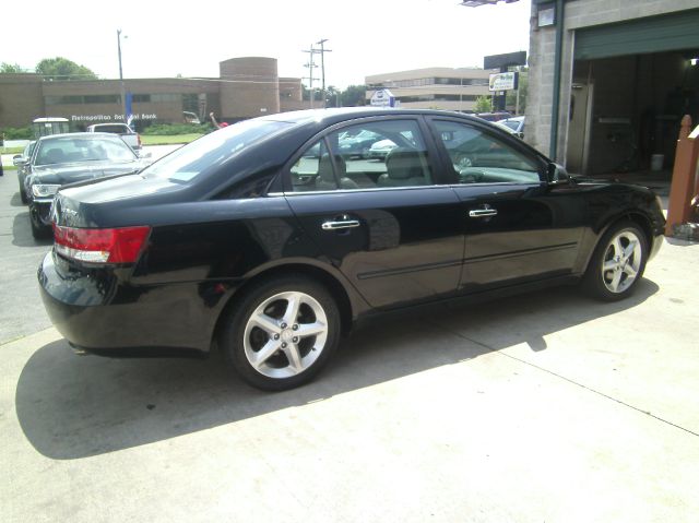 2006 Hyundai Sonata Elk Conversion Van