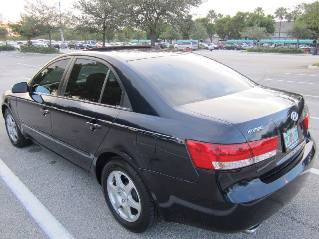 2006 Hyundai Sonata FWD 4dr Sport