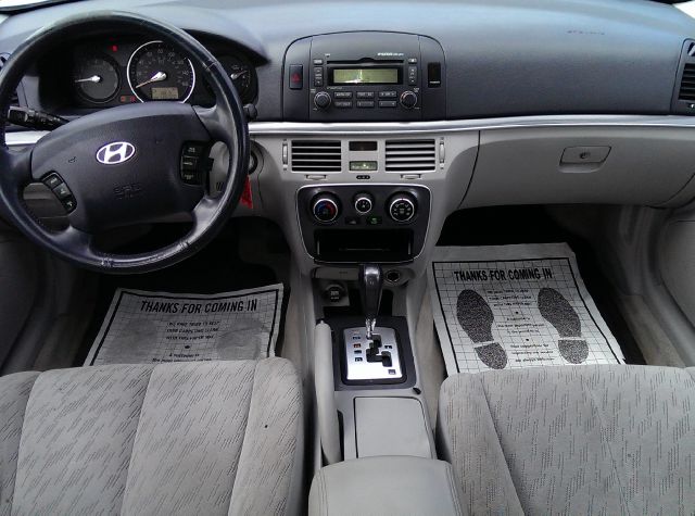 2006 Hyundai Sonata Elk Conversion Van