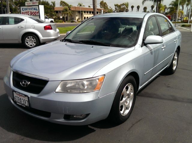 2006 Hyundai Sonata Elk Conversion Van