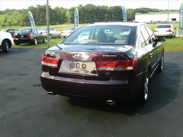 2006 Hyundai Sonata ZX5 Hatchback 4D