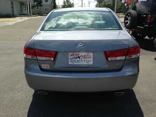 2006 Hyundai Sonata FWD 4dr Sport