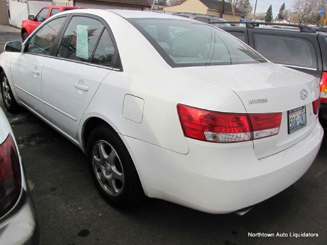 2006 Hyundai Sonata FWD 4dr Sport